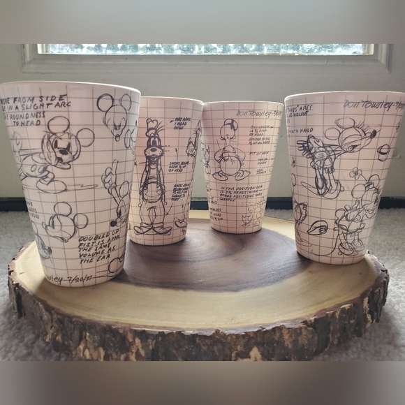 Disney stencil design cups & dip bowls set - Picture 2 of 3